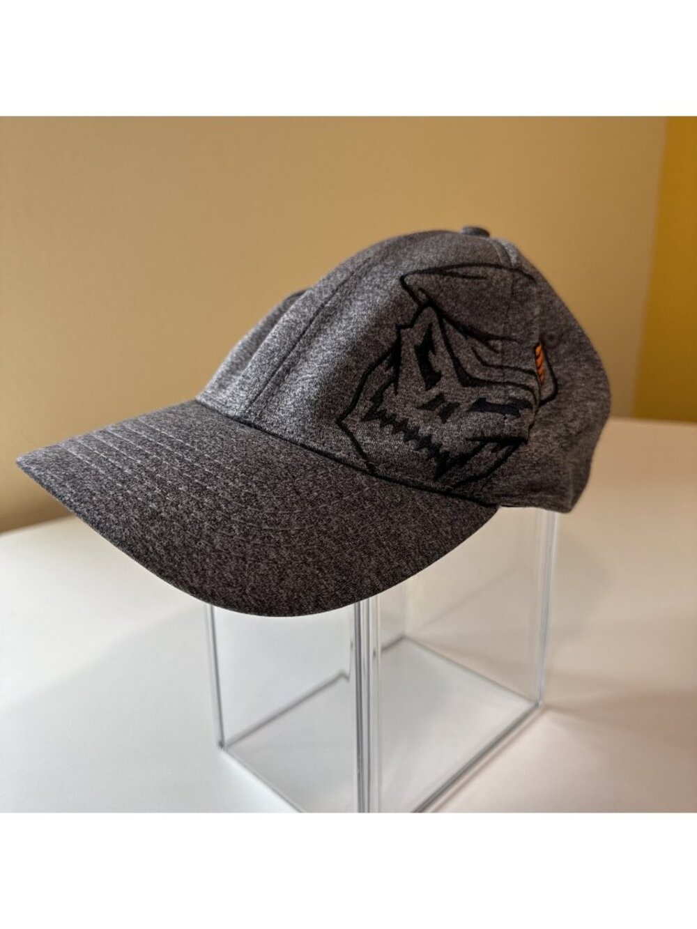 Call of Duty Skull Face 2018 Gray Activision BioWorld Hat Cap